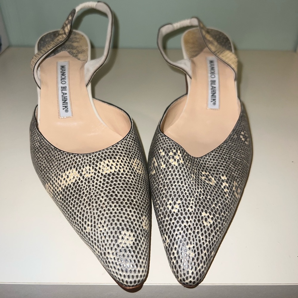 MANOLO BLAHNIK snake heels kitten heels